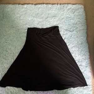 a.n.a. • Black Skirt • stretchy • Above-knee